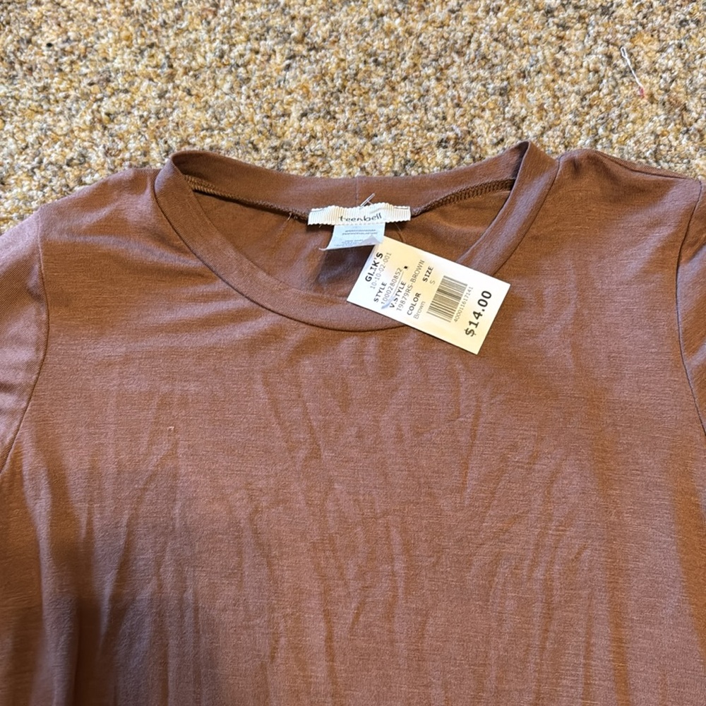Basic Cropped Tee - Picture 2 of 2